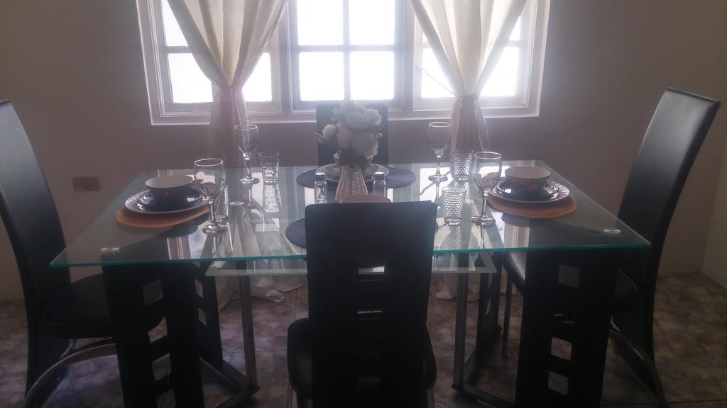G&R Guesthouse 팰머스 외부 사진