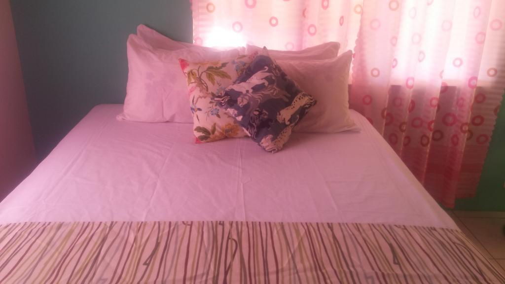 G&R Guesthouse 팰머스 외부 사진